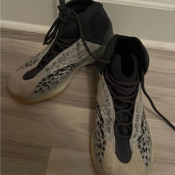 Men's Yeezy Quantum sea teal size 11 great condition rare…❤️(Traded)❤️ - Picture 7 of 10